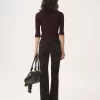 Fitted V-neck cardigan in a wool knit