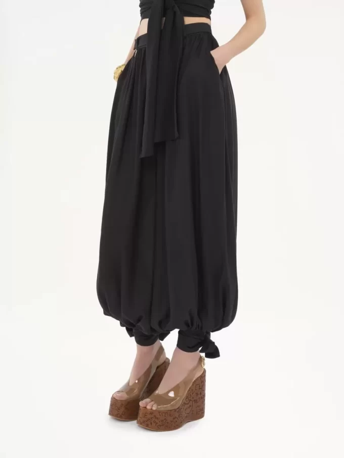 Fluid pleated pants in silk charmeuse