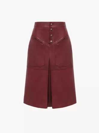 Knee-length skirt in leather
