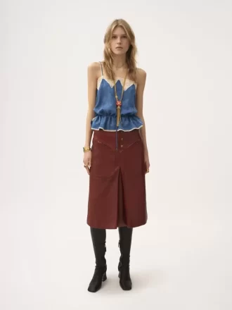 Knee-length skirt in leather
