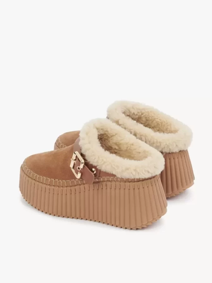 Nama wedge mule