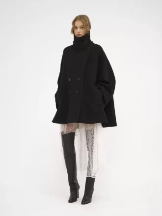 Oversized coat in wool Oversized coat in wool