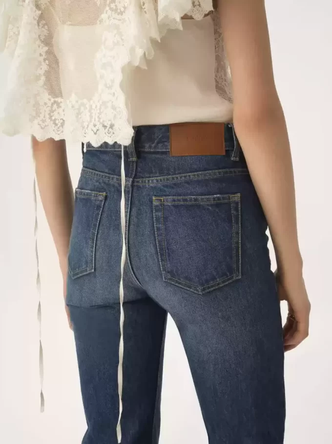 Straight jeans in denim
