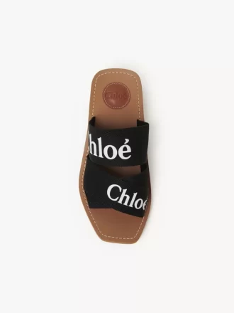 Woody heeled mule